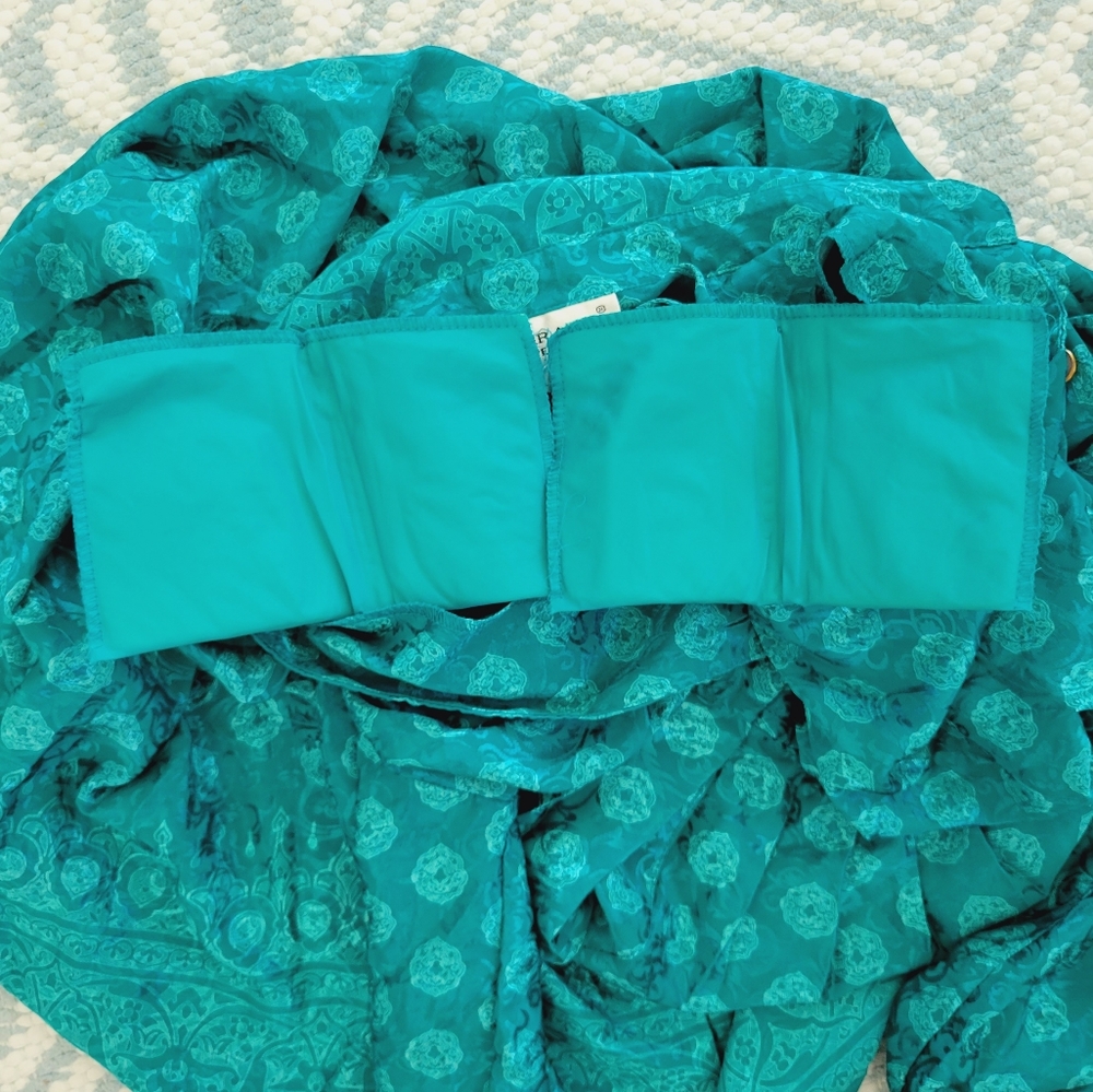 Vintage 80’s Schrader Petite Pleated Dress - Picture 7 of 8